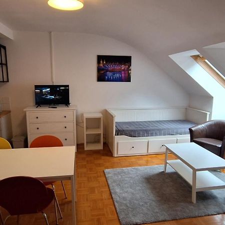Flataid Apartment Obere Bahnstrasse - Grazer Messe Exterior foto